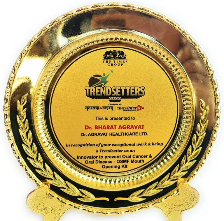 Mumbai Maharashtra Cabinet Social Welfare Minister awarded Dr Bharat Agravat Trendsetter Awards 2022 prevent oral cancer OSMF Mouth Opening Kit Ahmedabad Gujarat India